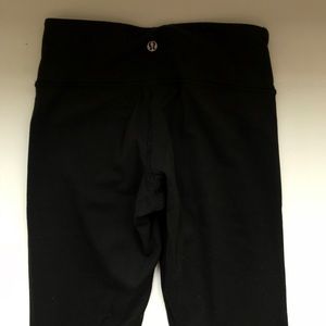 Lululemon Wunder Under leggings size 2